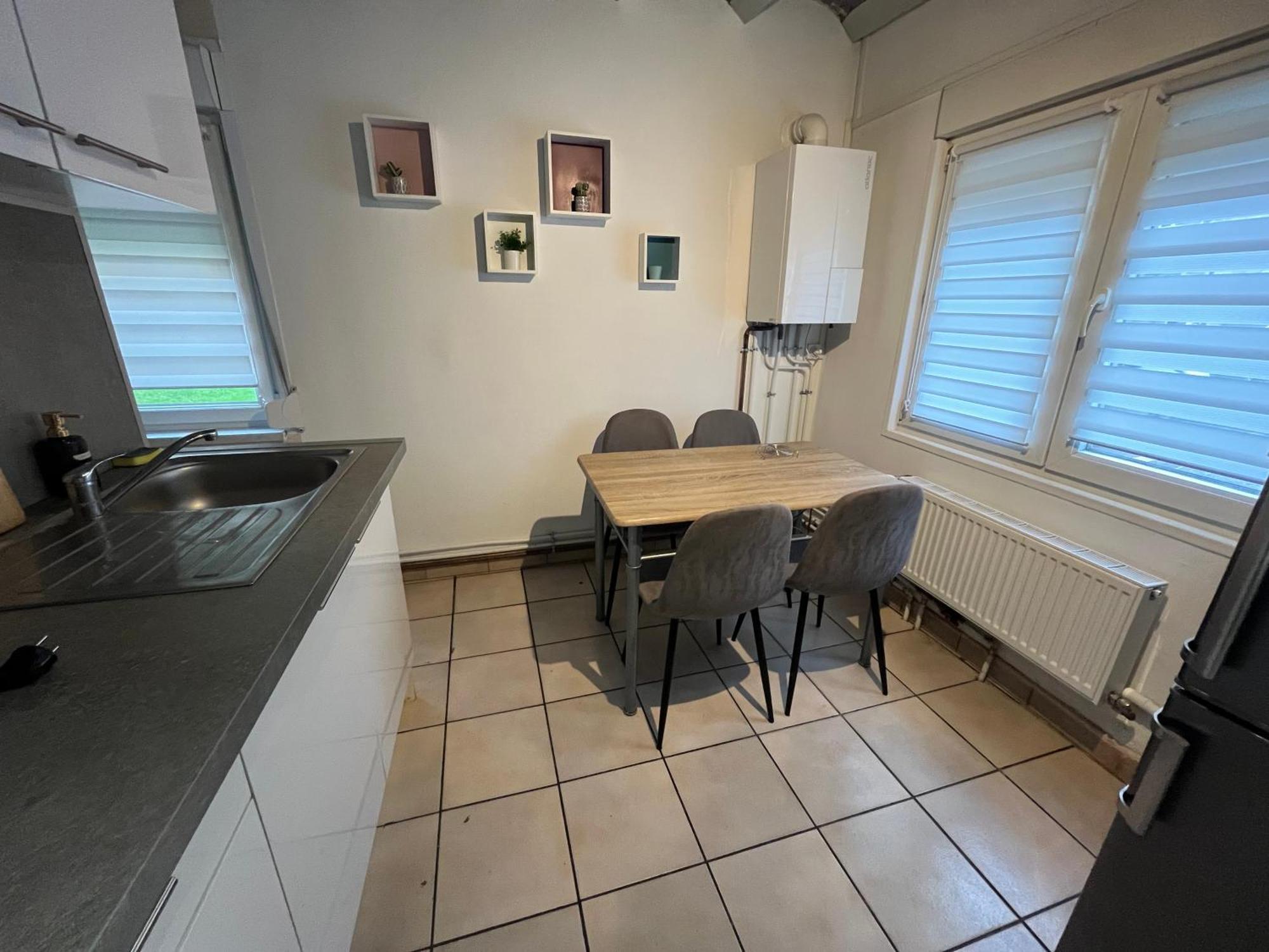 Appartement De Charme 40M2 Proche Centre Hospitalier Valenciennes Exterior foto